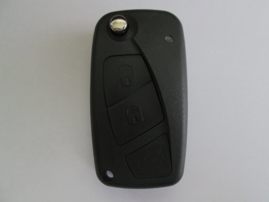 Автомобилен ключ за FIAT Panda с три бутона комплект