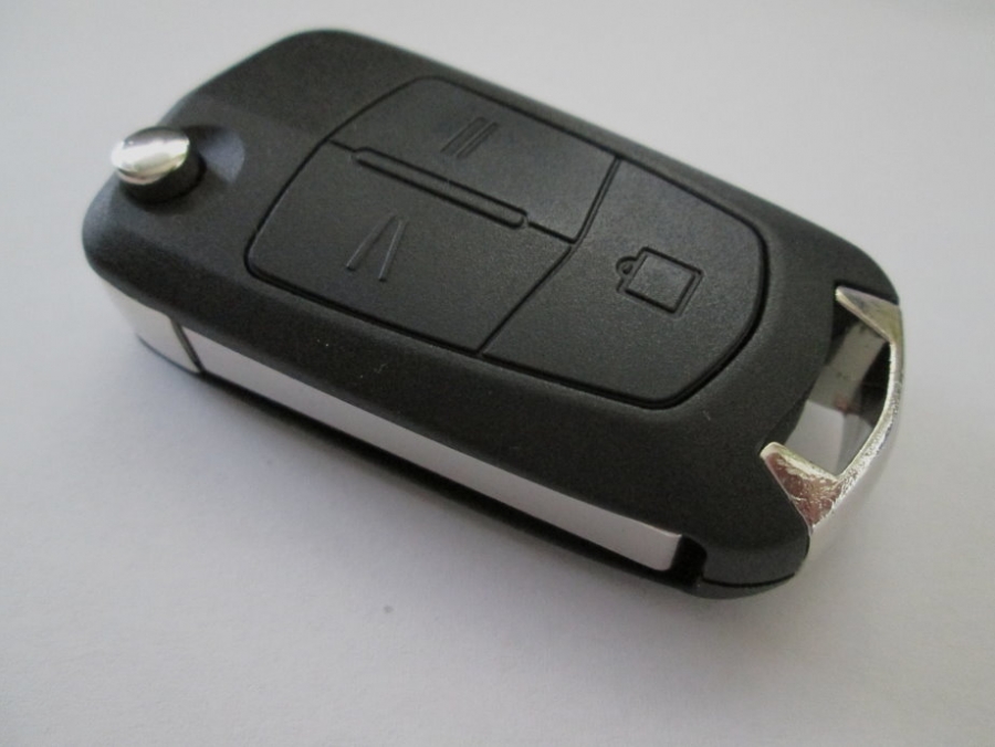 Автомобилен ключ за Opel Vectra C с три бутона комплект
