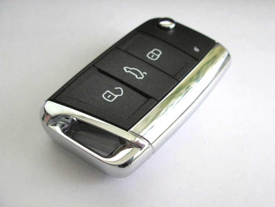 Кутийка за автомобилен ключ SEAT MQB с три бутона (хромирана)