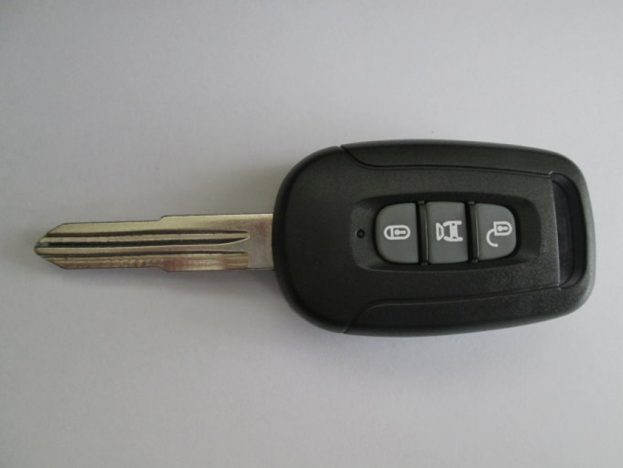 Автомобилен ключ за Chevrolet Captiva с три бутона комплект